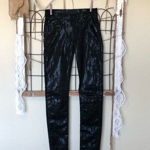 Black Snake Skin Skinnies!